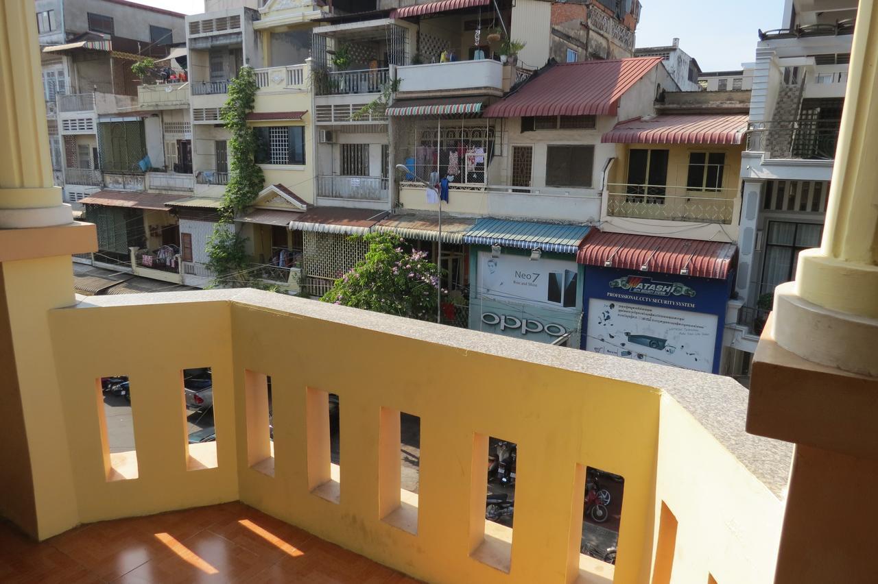 Jun Jun Guesthouse Phnom Penh Exterior foto